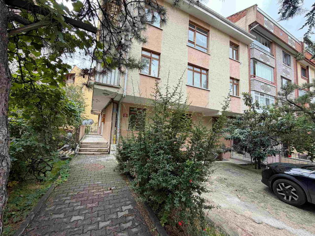 CADDE ÜSTÜ KREDİYE UYGUN 2+1 YÜKSEK GİRİŞ BOŞ SATILIK DAİRE