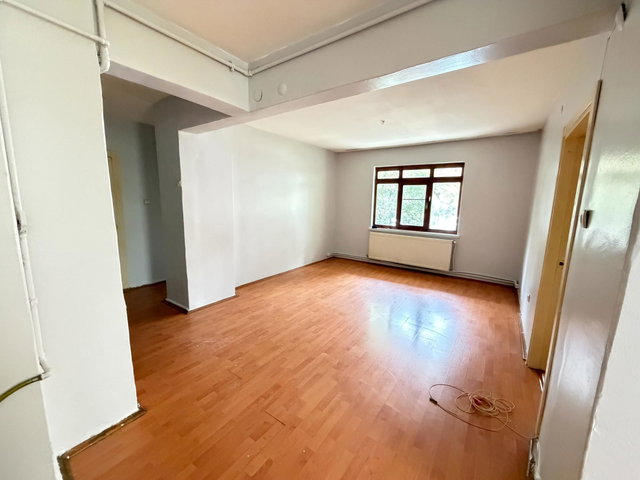 CADDE ÜSTÜ KREDİYE UYGUN 2+1 YÜKSEK GİRİŞ BOŞ SATILIK DAİRE