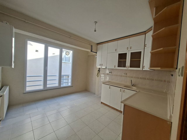 RE/MAX İNCİ'DEN HASAN BASRİ ÇANTAY MAH.’DE 3+1 KİRALIK DAİRE