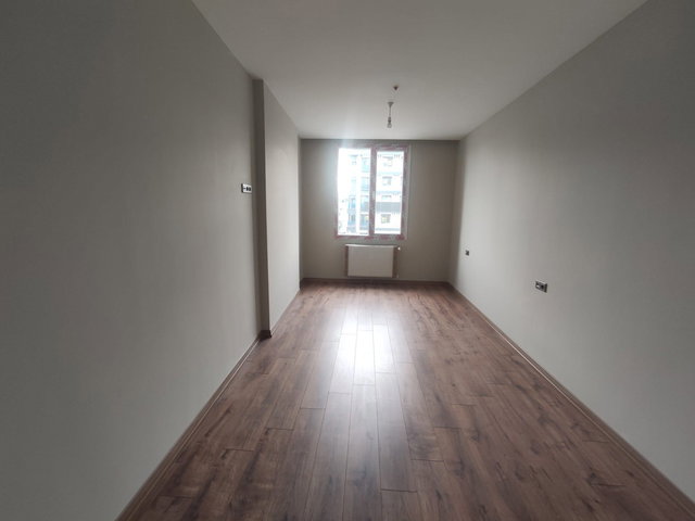 TOR BEYLİKDÜZÜ PROJESİNDE 2+1 EBEVEYN BANYOLU SATILIK DAİRE