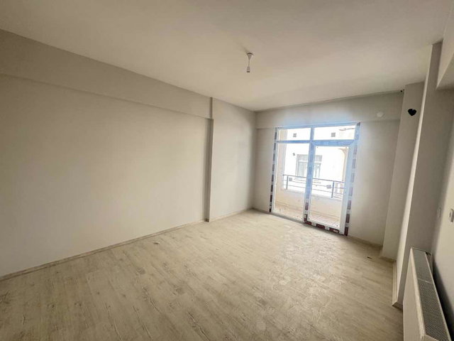 PAŞAKÖŞKÜ'NDE 2+1 OTURUMA HAZIR 120 M² SİTE İÇERİSİNDE DAİRE