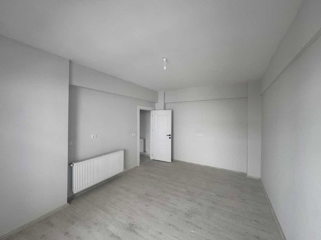PAŞAKÖŞKÜ'NDE 2+1 OTURUMA HAZIR 120 M² SİTE İÇERİSİNDE DAİRE