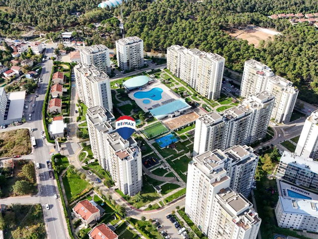 ÇEKMEKÖY NIŞANTEPE EMLAK KONUTLARINDA  SATILIK 3+1 DAIRE