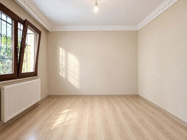 DOĞAN ARASLI BLV. YAKIN TEK DAİRE ÜZERİ 2+1 BAHÇE KATI DAİRE