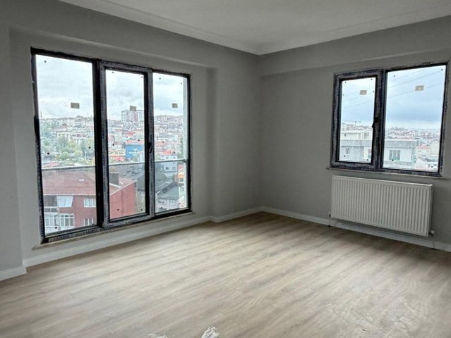 EYÜP ÇIRÇIR’DA METROYA 5 DAKİKA KİRALIK 3+1 ÇATI DUBLEKS | TERASLI