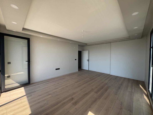 REMAX TEN SİLİVRİ SELİMPAŞA GİŞELERE YAKIN SIFIR MANZARALI 2+1