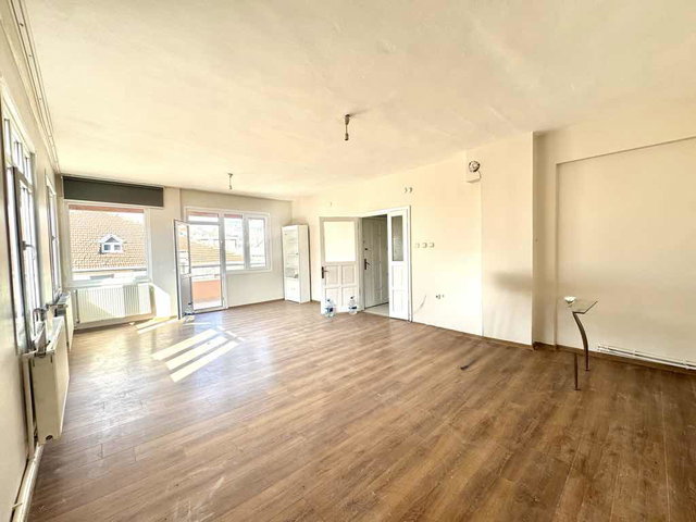 BÜYÜKÇEKMECE’DE ATATÜRK MAHALLESİ GENİŞ 2+1 | 95 M² NET | BALKONLU