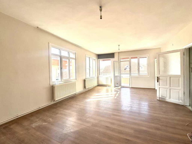 BÜYÜKÇEKMECE’DE ATATÜRK MAHALLESİ GENİŞ 2+1 | 95 M² NET | BALKONLU