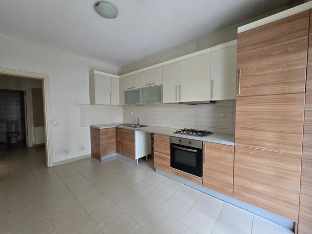 GÜZELTEPE KONUTLARI SITESINDE KİRALIK 2+1 ARAKAT GENIŞ DAIRE