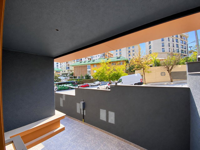 ÜSKÜDAR BAHÇELİEVLER ’DE SIFIR BİNADA 1. KAT KİRALIK 2+1 DAİRE