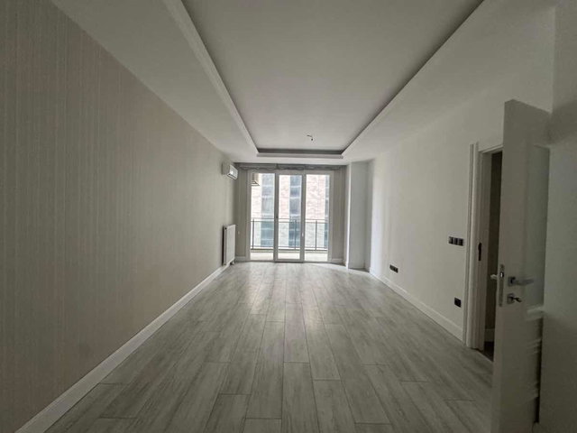 REMAX TEN BEYLİKDÜZÜ BRAND İSTANBUL KAPALI MUTFAK 2+1