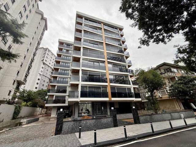 FENERYOLU 'NDA SIFIR BİNADA 2+1 E.BANYOLU BALKONLU SATILIK DAİRE