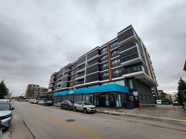 HASTANE VE METRO YAKINI KLİMALI 2+1 KİRALIK DAİRE