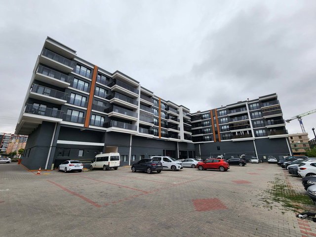 HASTANE VE METRO YAKINI KLİMALI 2+1 KİRALIK DAİRE
