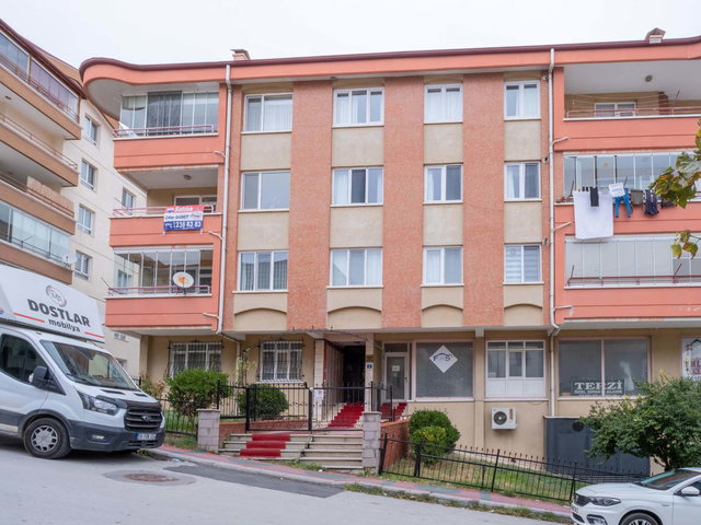 DİKMEN MÜRSEL ULUÇ’TA 3.5+1 | 140 M² KREDİYE UYGUN PANORA AVM'YE 5 DK MESAFEDE