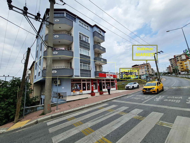 ÇAYIROVA BOSNA CAD. ÜZERI SATILIK GENIŞ 3+1 K.M'LI DAIRE