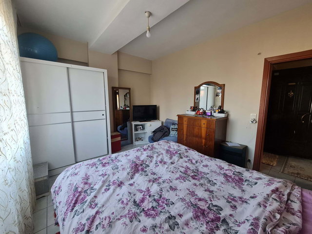 ÇAYIROVA BOSNA CAD. ÜZERI SATILIK GENIŞ 3+1 K.M'LI DAIRE