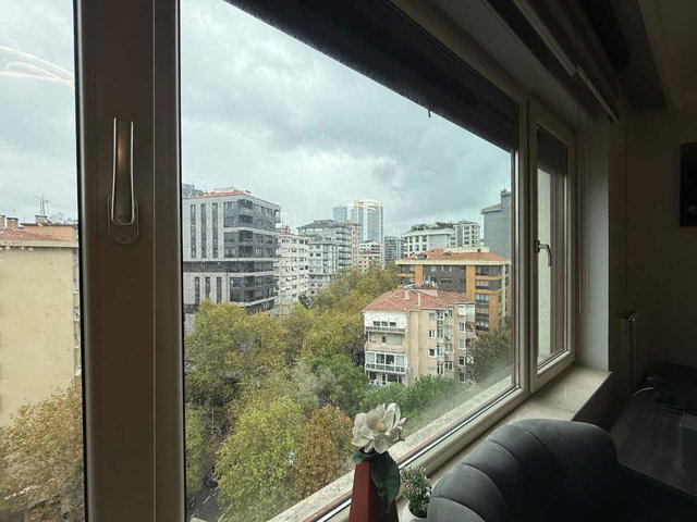 FENERBAHÇE CEMIL TOPUZLU CAD.ÜZERI KÖŞE BINA KIRALIK 2+1 DAIRE