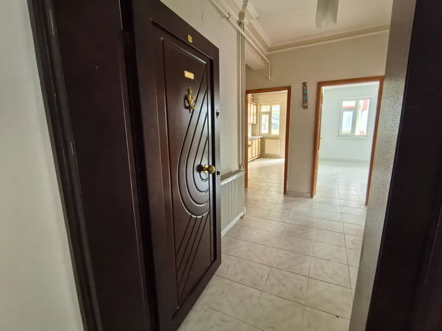 RE/MAX DEĞİŞİM’DEN SÜRSÜRÜ MAHALLESİ’NDE 3+1, 150 M² KİRALIK DAİRE