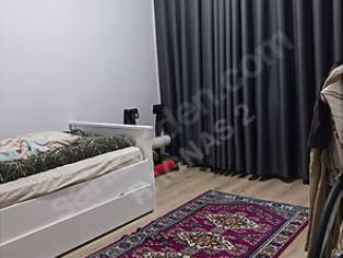 ÜMRANİYE ÇAKMAKTA İTFAİYE YANİNDA YÜKSEK GRİŞ BALKONLU