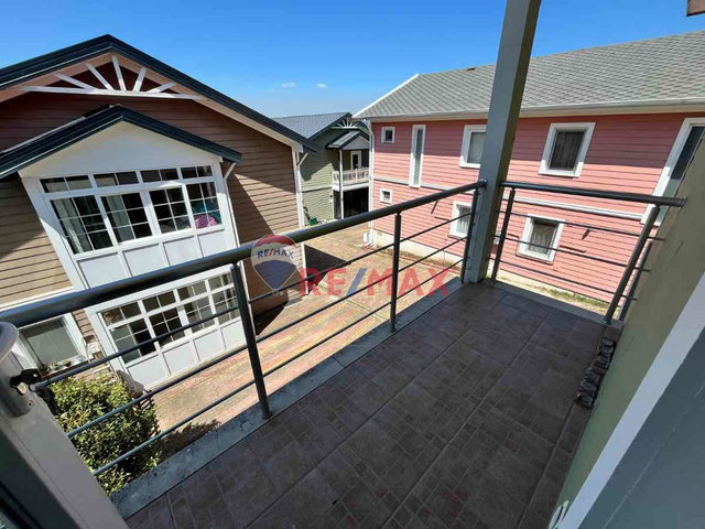 REMAX ÇAKRA' DAN YENIKÖY MERKEZDE SITE İÇI BAHÇELI DUBLEKS VILLA