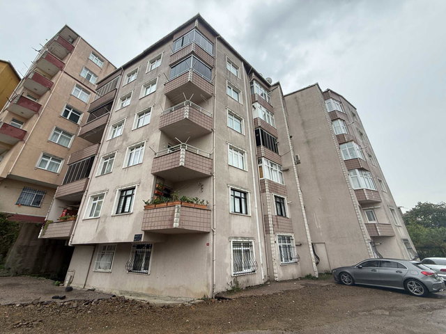 PENDİK DUMLUPINAR'DA SATILIK YATIRIMA UYGUN 3+1 DAİRE