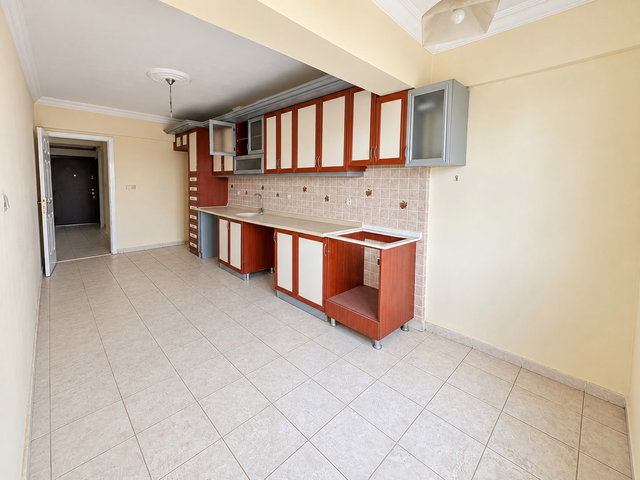 EFELER'DE TAM 120 M2, AYRI MUTFAK, 3 BANYOLU, 2+1 DAİRE