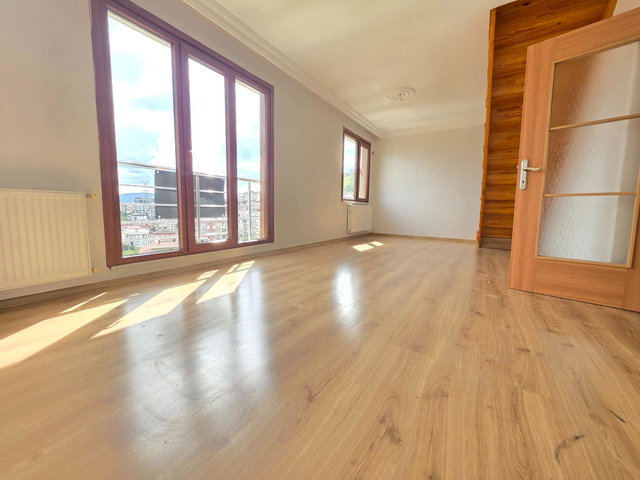 MEVLANA MAH. VEYSEL KARANİ CADDESİ ÜZERİNDE 2+1 TERASLI DUBLEKS DAİRE