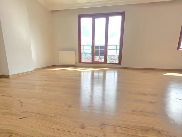 MEVLANA MAH. VEYSEL KARANİ CADDESİ ÜZERİNDE 2+1 TERASLI DUBLEKS DAİRE