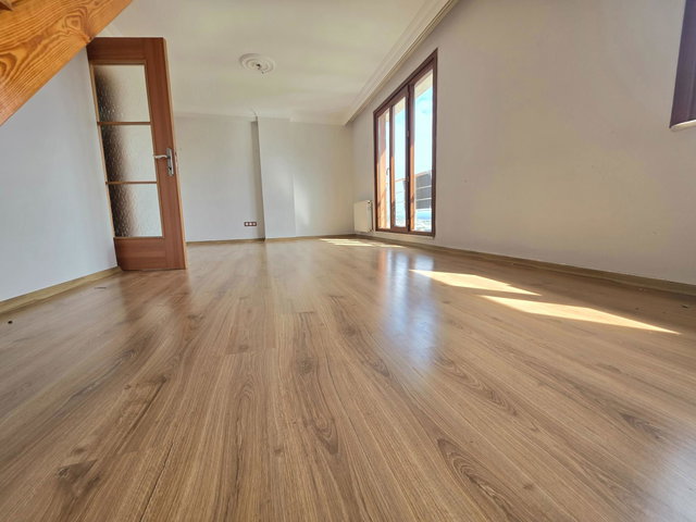 MEVLANA MAH. VEYSEL KARANİ CADDESİ ÜZERİNDE 2+1 TERASLI DUBLEKS DAİRE
