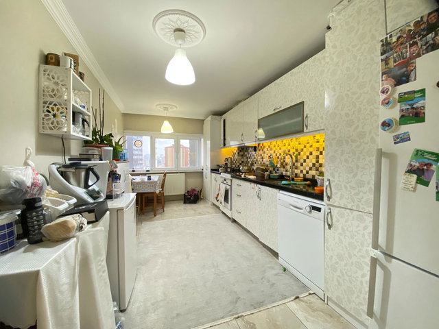 SATILIK 3+1 DAİRE METROYA YAKIN TÜRKİŞ BLOKLARI ATAŞEHİR