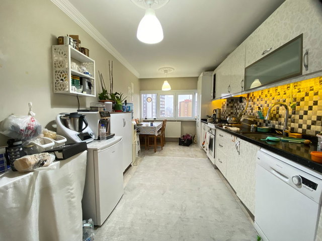SATILIK 3+1 DAİRE METROYA YAKIN TÜRKİŞ BLOKLARI ATAŞEHİR