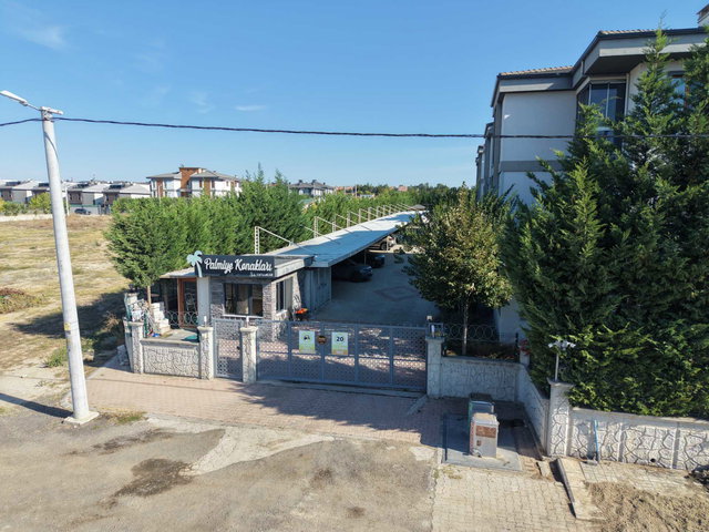 PALMİYE KONAKLARINDA GÜNEY CEPHELİ HAVUZ MANZARALI SATILIK DAİRE