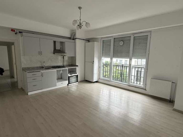 REMAX HEDEF’TEN BÜYÜKÇEKMECE ‘DE SAHİLE YÜRÜME MESAFESİNDE KİRALIK DAİRE