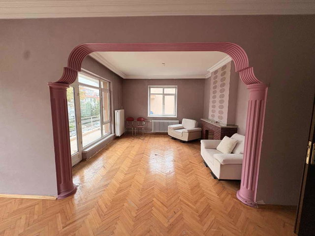 NENEHATUN CADDESİNDE İ 3.5+1 | 135 M² | BALKONLU | MERKEZİ ISITMALI KİRALIK DAİRE
