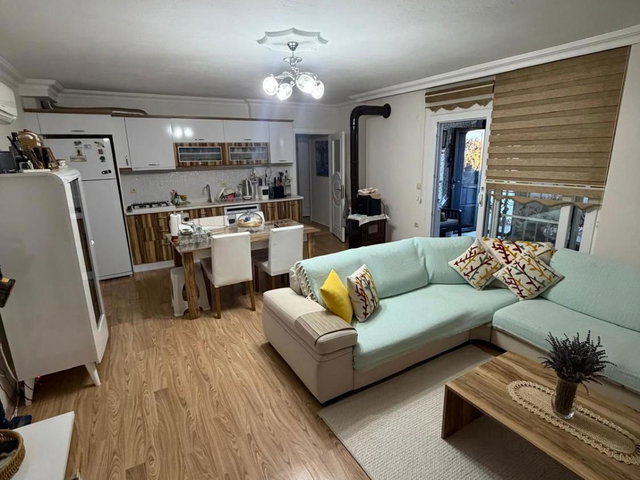 SARIMSAKLI’DA KISMİ DENİZ MANZARALI, BAHÇELİ SATILIK 3+1 DAİRE