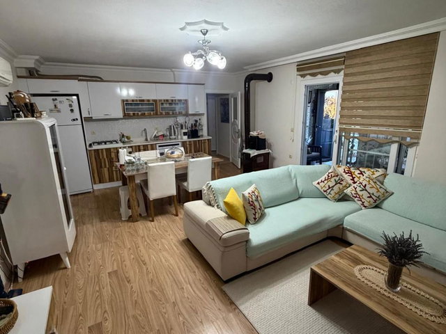 SARIMSAKLI’DA KISMİ DENİZ MANZARALI, BAHÇELİ SATILIK 3+1 DAİRE