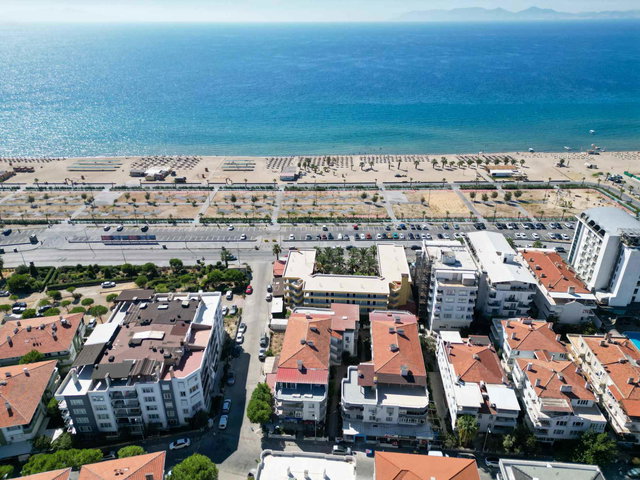 SARIMSAKLI'DA PLAJA BİRKAÇ ADIM, BAHÇE KATI SATILIK 2+1 DAİRE