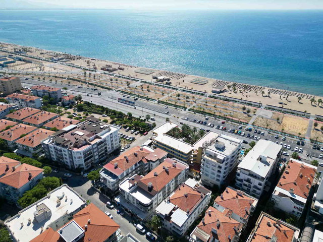 SARIMSAKLI'DA PLAJA BİRKAÇ ADIM, BAHÇE KATI SATILIK 2+1 DAİRE