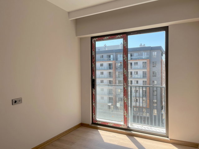 REMAX LEON AKPINAR EGEMEN 1050 SİTESİ KİRALIK 3+1 DAİRE
