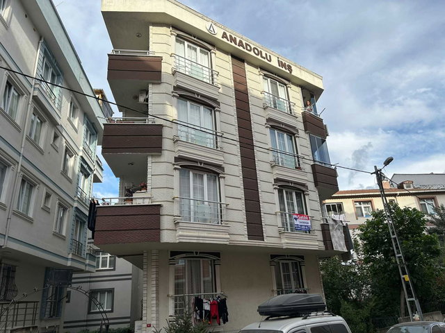 SANCAKTEPE YENİDOĞAN MERVE MAH. ARA KAT 2+1 SATILIK DAİRE