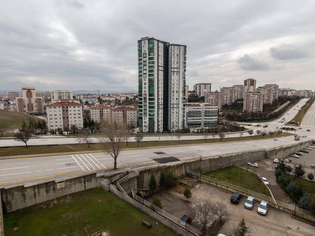 YENIMAHALLE TURGUT ÖZAL DA 3+1 KIRALIK DAIRE