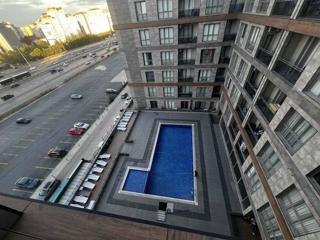 BRAND İSTANBUL PARK SİRESİNDE KİRALIL 1+1