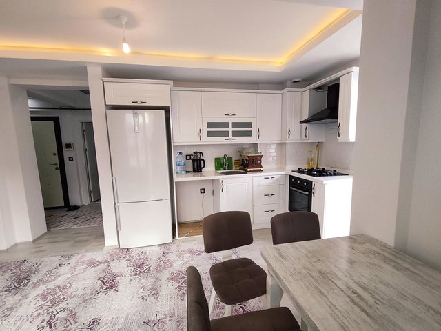 KIRALIK ATAKUM YENİMAHALLE’DE EŞYALI 1+1 | EN ÜST KAT | BALKONLU | BOŞ