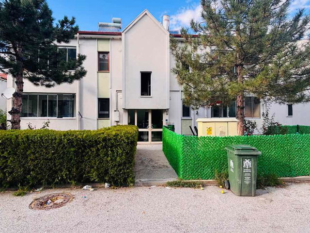 REMAX DEM'DEN KAMU LOJMANLARINDA MASRAFSIZ SATILIK 2+1 DAİRE
