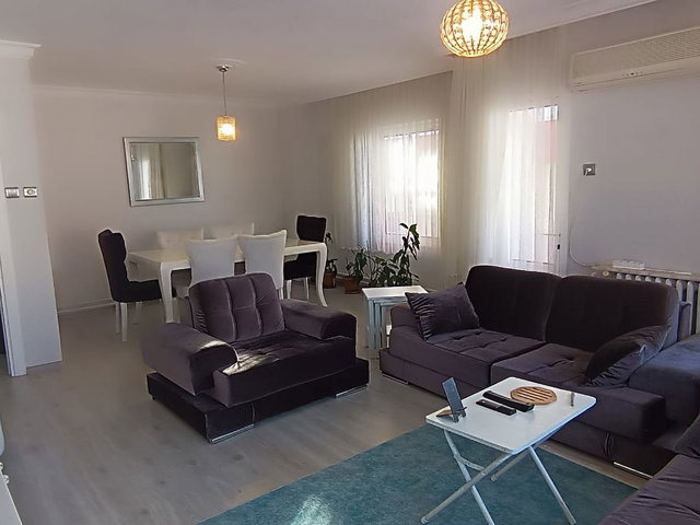 REMAX ESRA ÖZKAN'DAN YEŞİLYURT DEVLET HAST.(KATİP ÇELEBİ ÜNV.) ALT SOKAĞINDA 3+1