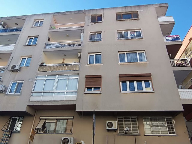 REMAX ESRA ÖZKAN'DAN YEŞİLYURT DEVLET HAST.(KATİP ÇELEBİ ÜNV.) ALT SOKAĞINDA 3+1