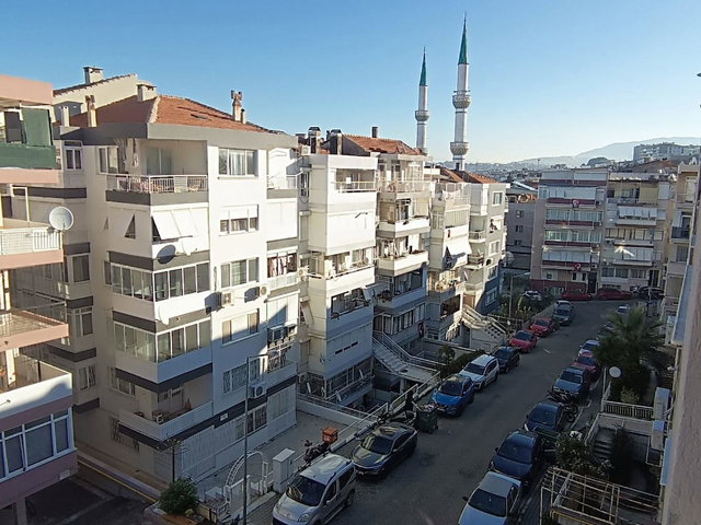 REMAX ESRA ÖZKAN'DAN YEŞİLYURT DEVLET HAST.(KATİP ÇELEBİ ÜNV.) ALT SOKAĞINDA 3+1