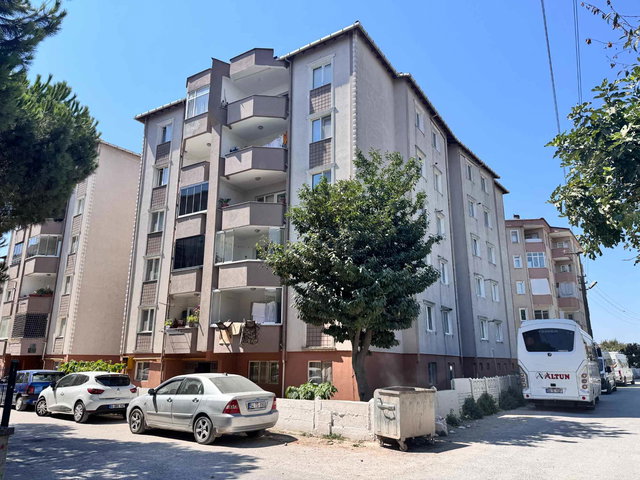 TEKELER ÇAĞLAYAN BLOKLARI  FATIH MESLEK YANI ARAKAT KIRALIK 2+1