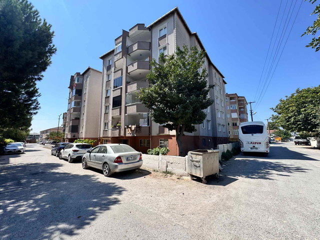 TEKELER ÇAĞLAYAN BLOKLARI  FATIH MESLEK YANI ARAKAT KIRALIK 2+1